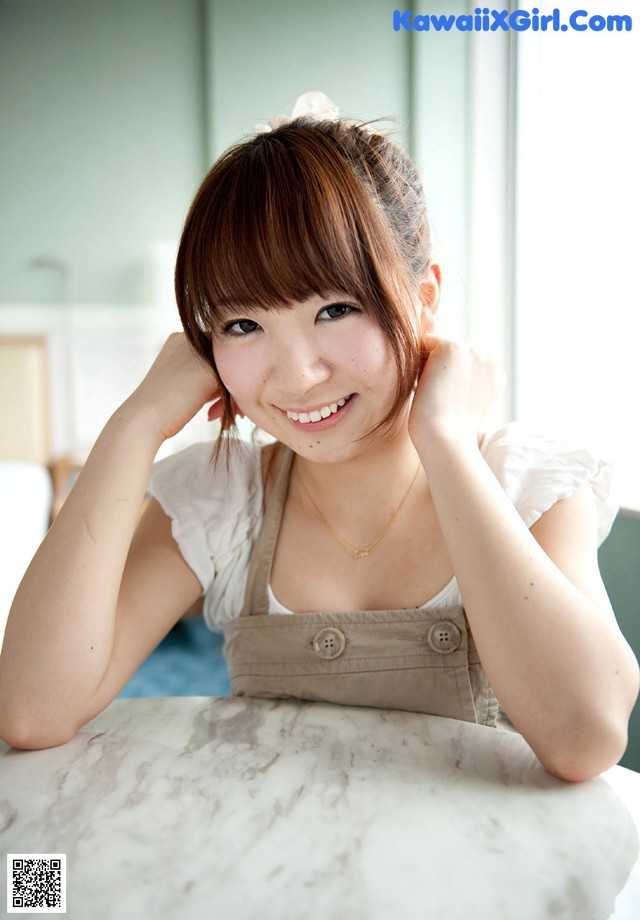Hitomi Fujiwara - Armie Unlimetd Photo No.b11a19